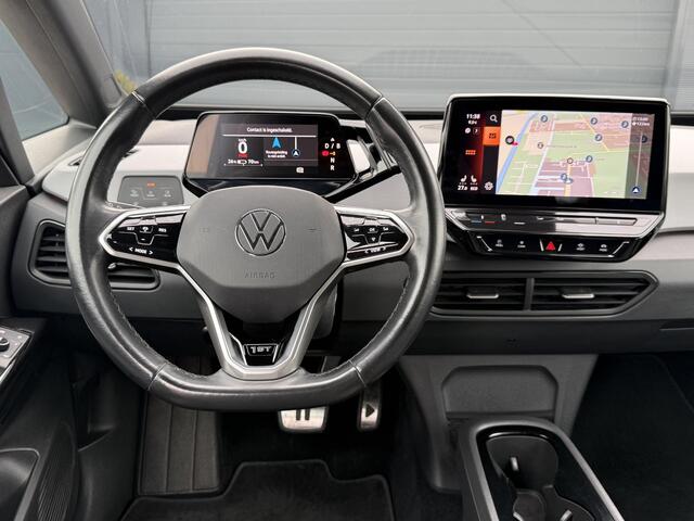Volkswagen ID.3 First Plus 58 kWh Navi,Camera,Pdc V+A,Stoelverwarming,Lm velgen,N.A.P,Apk tot 11-2026