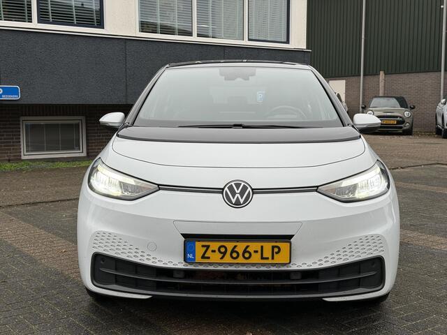 Volkswagen ID.3 PRO PERFORMANCE 58 kWh 204 PK | Warmtepomp | Stoel- & Stuurverwarming | Trekhaak | Adaptieve Cruise Control | Lane Assist