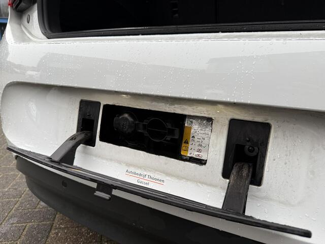 Volkswagen ID.3 PRO PERFORMANCE 58 kWh 204 PK | Warmtepomp | Stoel- & Stuurverwarming | Trekhaak | Adaptieve Cruise Control | Lane Assist