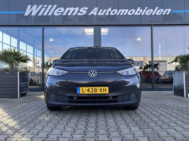 Volkswagen ID.3 Life 58 kWh Stoelverwarming, Adaptieve Cruise & App-Connect