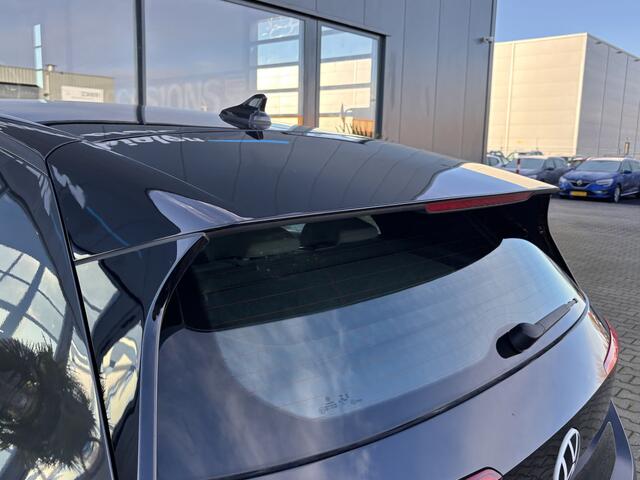 Volkswagen ID.3 Life 58 kWh Stoelverwarming, Adaptieve Cruise & App-Connect