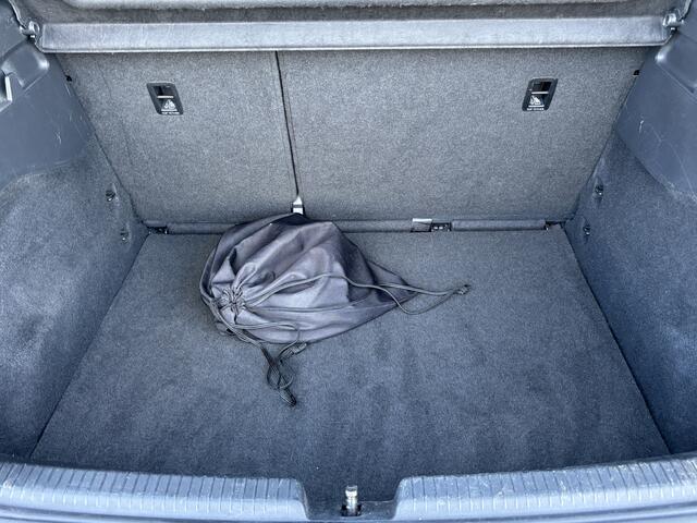 Volkswagen ID.3 Life 58 kWh Stoelverwarming, Adaptieve Cruise & App-Connect