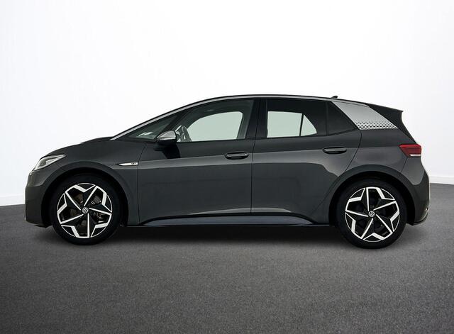 Volkswagen ID.3 First Plus 58 kWh | Navigatie | Apple Carplay/Android Auto | Camera | Parkeersensoren | Adaptive Cruise Control | Full LED Matrix | Stoel- en stuurverwarming | Lichtmetalen velgen | Climate Control