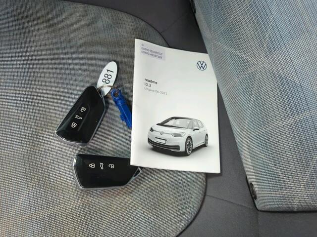 Volkswagen ID.3 Pro 58 kWh Airco ECC Navi Carplay PDC VA+ Camera Full LED Adaptive Cruise Control 18" LM Velgen Stoel/Stuurwielverwarming