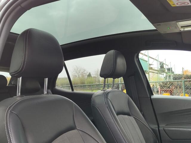 Volkswagen ID.3 First Max 58kWh Ergo Active Stoelen Panoramadak Adap.Cruise Apple Carplay Android Auto Navi-Pro Ecc Stoel-Stuurverwarming Elek.Stoelen Lmv Privacy Glas Keyless Advanced Led-Achterlicht dynamisch Matrix Led Origineel Nederlandse Auto Zeer compleet Nieuwpri