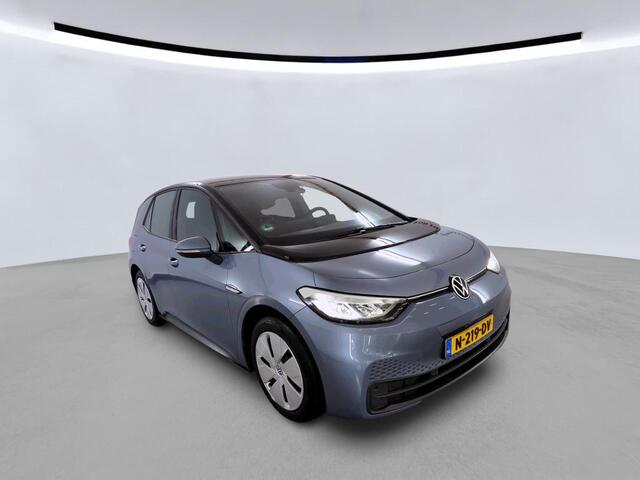 Volkswagen ID.3 Life 58 kWh / Navigatie / App connect / Parkeersensoren V+A / Stoel+stuur verwarming /