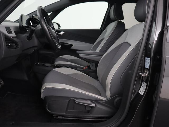 Volkswagen ID.3 First Plus 58 kWh | Stoel & stuurverwarming | Matrix LED | Adaptive cruise | Carplay | Sfeerverlichting | Camera | Navigatie | DAB | Keyless | Parkeerhulp | Climate control