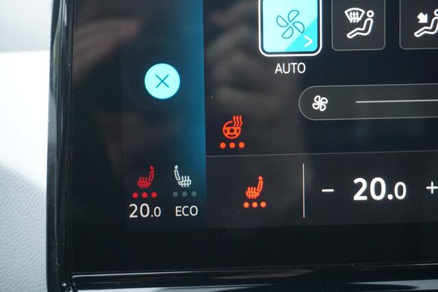 Volkswagen ID.3 First Plus 58 kWh | TREKHAAK | STOEL/STUURVERW. | CAMERA | MATRIX LED |