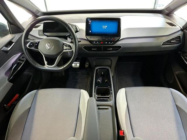 Volkswagen ID.3 Business 58 kWh Navigatie Apple Carplay/Android Auto Camera Parkeersensoren Adaptive Cruise Control Stoel- en stuurverwarming Lichtmetalen velgen Climate Control