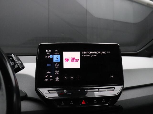 Volkswagen ID.3 First Plus 58 kWh | CAMERA | CRUISE | NAVI | APPLE CARPLAY | STOEL/STUURVERW. |