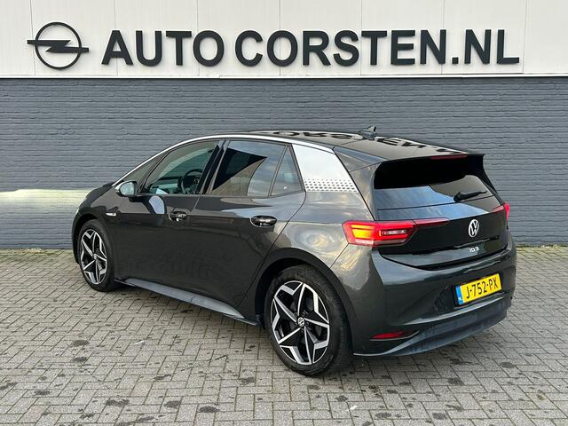 Volkswagen ID.3 First Plus 58kWh Navi-Pro Adap.Cruise Camera 19" Ecc Apple Carplay Android Auto SOH 91% Stoel+Stuur verwarming LmvStoelverwarming Matrix led Privacy Glas Keyless Rijstrooksensor 1e Eigenaar Origineel Nederlandse Auto