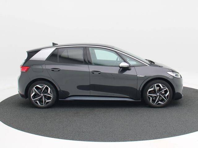 Volkswagen ID.3 First Plus 58 kWh | Adaptive Cruise | Stoelverwarming | CarPlay | Navigatie | Camera | 19 Inch | 70.182 Km!!