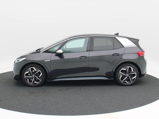 Volkswagen ID.3 First Plus 58 kWh | Adaptive Cruise | Stoelverwarming | CarPlay | Navigatie | Camera | 19 Inch | 70.182 Km!!