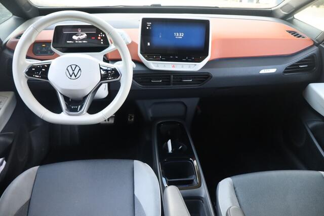 Volkswagen ID.3 First Plus 58 kWh | Trekhaak | Parkeersensoren
