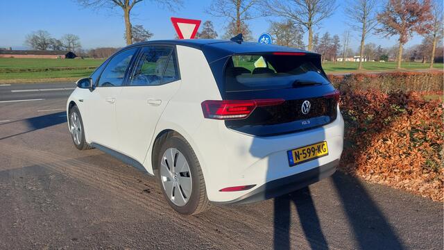 Volkswagen ID.3 Pure 45 kWh CLIMA/NAVI/ACC BJ 2021