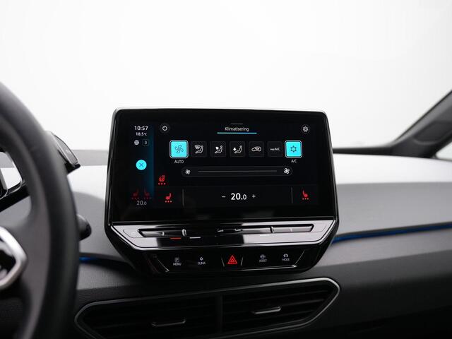 Volkswagen ID.3 Pro 58 kWh 204 pk | Warmtepomp | Leder/alcantara | Stuur-/stoelverwarming | Achteruitrijcamera | Navigatie