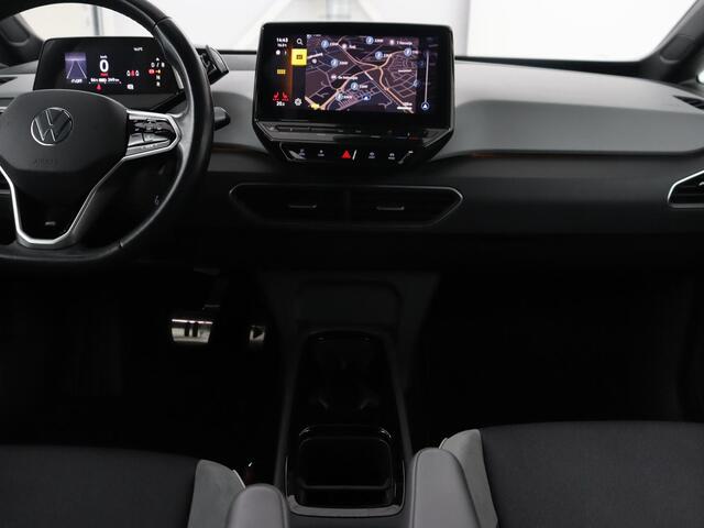 Volkswagen ID.3 Business 58 kWh | Trekhaak | Stoel & stuurverwarming | Matrix LED | Carplay | Camera | Adaptive cruise | Keyless | Navigatie | Parkeerhulp | Bluetooth