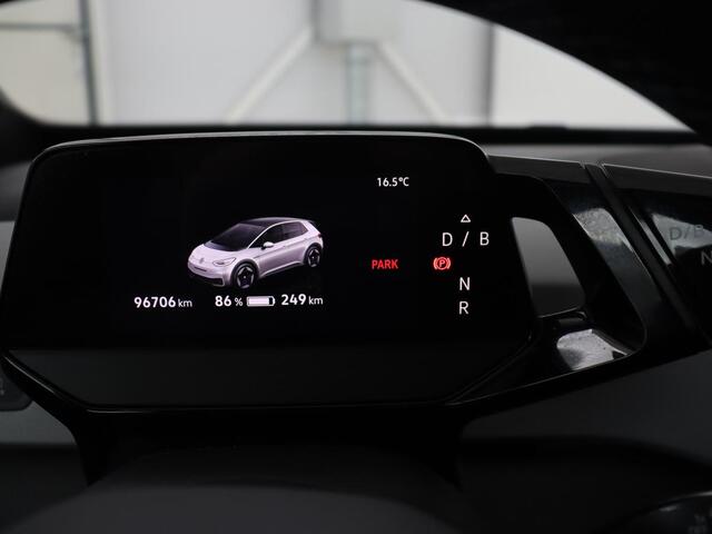 Volkswagen ID.3 Business 58 kWh | Trekhaak | Stoel & stuurverwarming | Matrix LED | Carplay | Camera | Adaptive cruise | Keyless | Navigatie | Parkeerhulp | Bluetooth