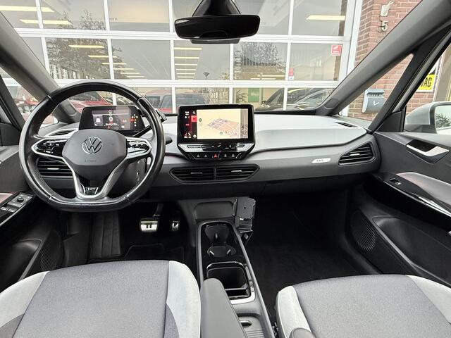 Volkswagen ID.3 First Plus 58 kWh Camera, Trekhaak, 19''Lmv