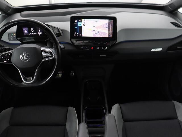 Volkswagen ID.3 First Max 58 kWh | Panoramadak | Head-Up | Stoelverwarming | Massage | Matrix LED | Adaptive cruise | 20'' | Keyless | Navigatie | Dodehoek detectie | Sfeerverlichting