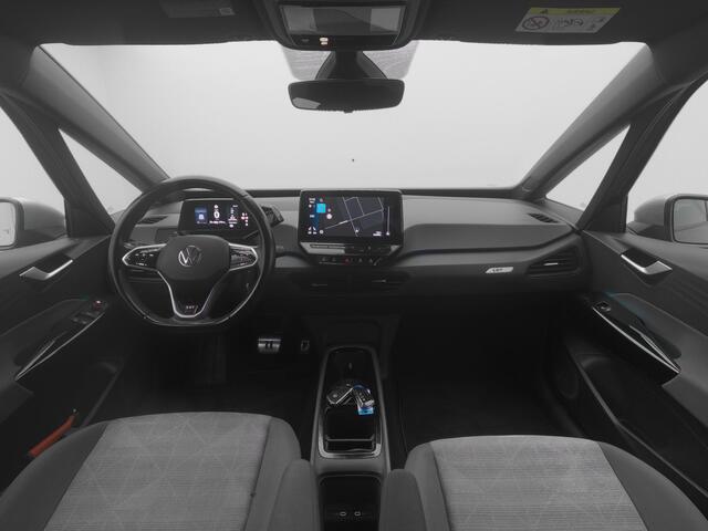 Volkswagen ID.3 First 58 kWh | ADAPTIVE | STOEL- EN STUURVERW. | TREKHAAK