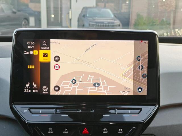 Volkswagen ID.3 First Plus 204pk 58 kWh / LED / Navigatie / Camera / App-Connect / 19" LMV