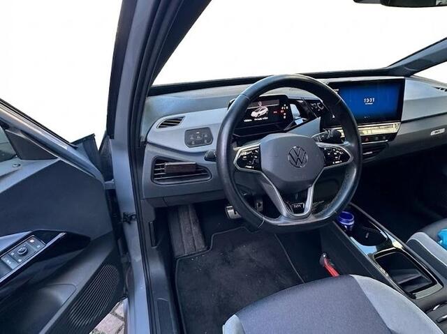 Volkswagen ID.3 First Plus 58 kWh | Navigatie | Parkeersensoren | Achteruitrijcamera | Stoelverwarming |