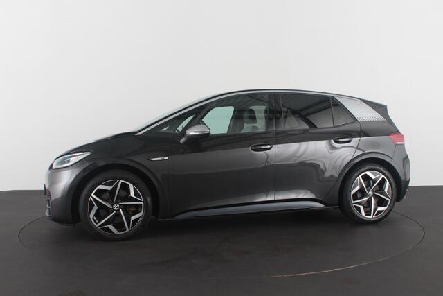 Volkswagen ID.3 First Plus 58 kWh > 91%SOH /Trekhaak / Camera / Matrix-LED / Stuurwiel verwarmd