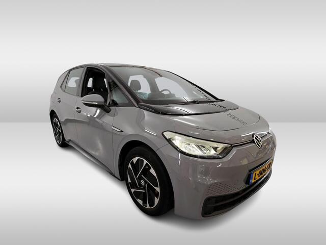 Volkswagen ID.3 Life 58 kWh 204pk Navigatie / 18"LM velgen / Zwart dak / App-connect / Parkeersensoren / Keyless-Go