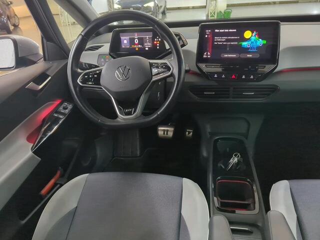 Volkswagen ID.3 First Plus 58 kWh / Afneembare trekhaak / Navigatie / Parkeer sensoren / 19'' LMV