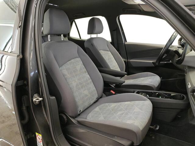 Volkswagen ID.3 First 58 kWh 1e Eigenaar | Volledig Onderh | BTW | NL-Auto | Winterpack | Navi | AF Trekhaak | Carplay | Bots | Ad Cruise | Climate | DAB | Hill-Hold | Keyless | Full Led | PDC