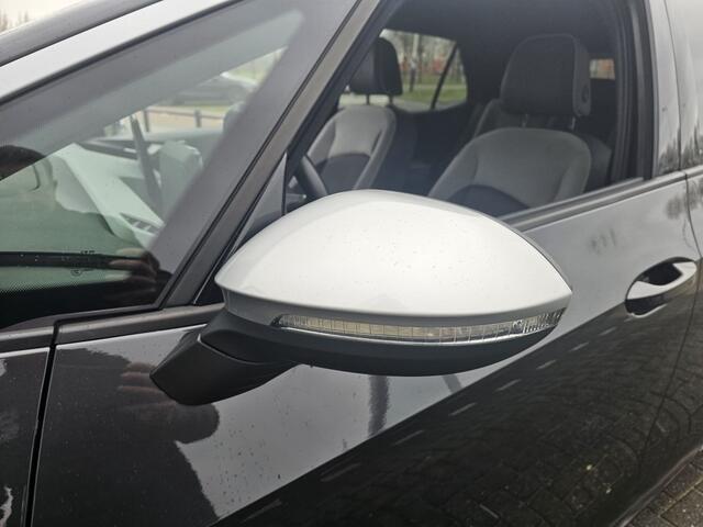 Volkswagen ID.3 First Plus 58 kWh | SOH 89% | Stoel / Stuur Verwarming | Camera