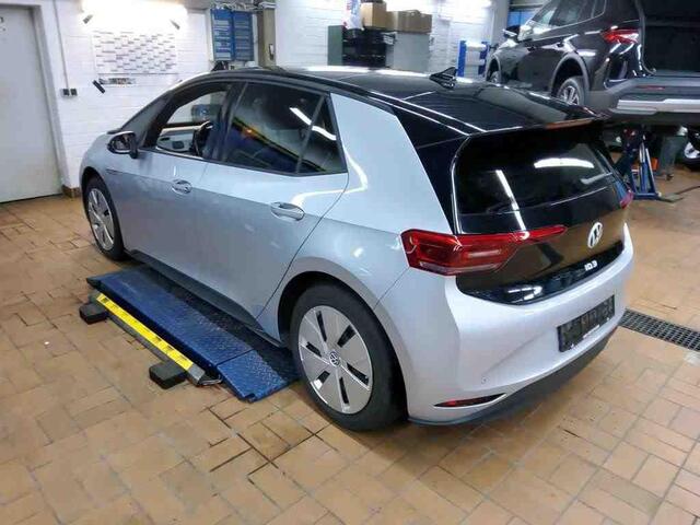 Volkswagen ID.3 Pro 58 kWh Warmtepomp | Panodak | Keyless | Camera | IQ Light Matrix LED | Getint Glas | Stoel&Stuurverwarming |