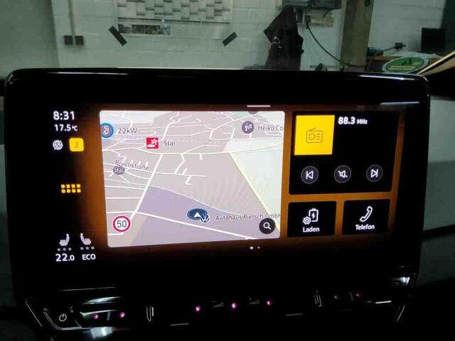 Volkswagen ID.3 Pro 58 kWh Warmtepomp | Panodak | Keyless | Camera | IQ Light Matrix LED | Getint Glas | Stoel&Stuurverwarming |