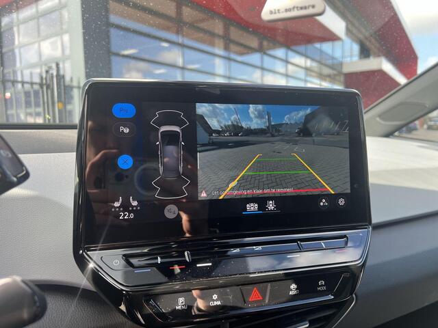 Volkswagen ID.3 Pro Edition 58 kWh 204pk · Camera · Keyless · Stuur-& Stoelverwarming · Apple/Android Car Play · Sfeerverlichting · ACC ·
