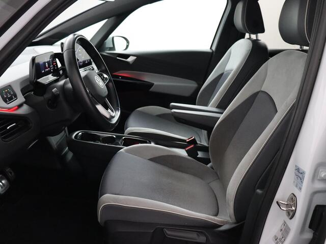 Volkswagen ID.3 First Plus 58 kWh | SoH 93,4% | Adaptief Cruise Control | Trekhaak | Camera | IQ Light!