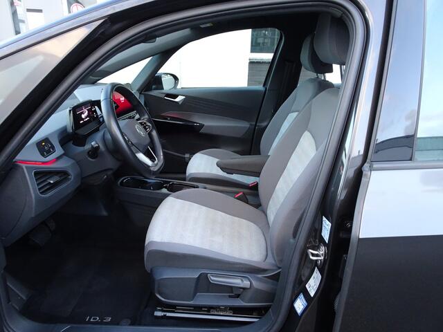 Volkswagen ID.3 Life 58 kWh Automatische airco, navigatie, cruise controle, licht metalen velgen, SOH 96 %, enz.