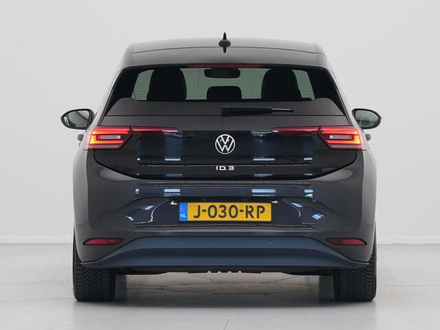 Volkswagen ID.3 First Plus 58 kWh Navigatie Camera iQ Light Stoelverwarming Steunhaak