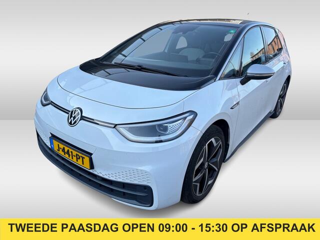 Volkswagen ID.3 First Plus 58 kWh / SoH 89% / Camera / Keyless / Matrix LED / Interieurvoorverwarming / 19'' / DAB / Navigatie / Stoel+Stuurverwarming / ACC