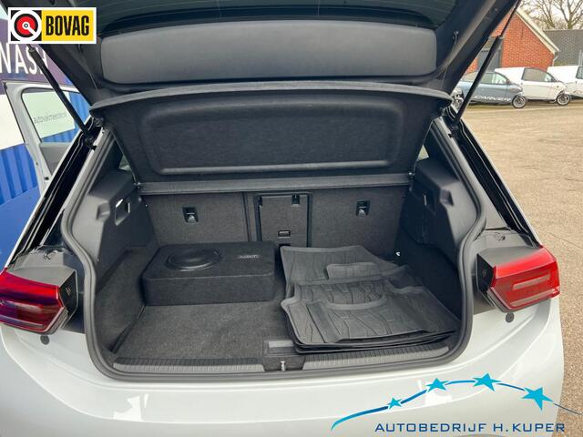 Volkswagen ID.3 First Max 58 kWh | Adap. Cruise | Trekhaak | Camera | Carplay/An