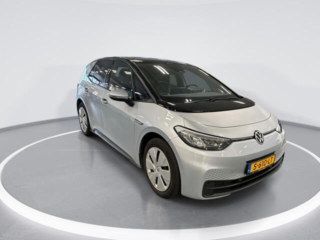 Volkswagen ID.3 Pro Edition 58 kWh 204pk · SOH 95,1% · Camera · Keyless · Adaptive Cruise Control · Navigatie · Apple/Android Car Play · Stoelverwarming · Gratis onderhoud & APK t/m 05-03-2030