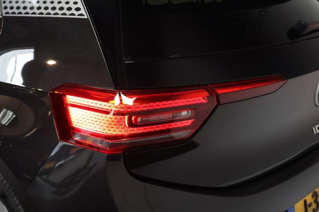Volkswagen ID.3 1st Pro 58 kWh | Panoramadak | Matrix | Elektrische sportstoelen