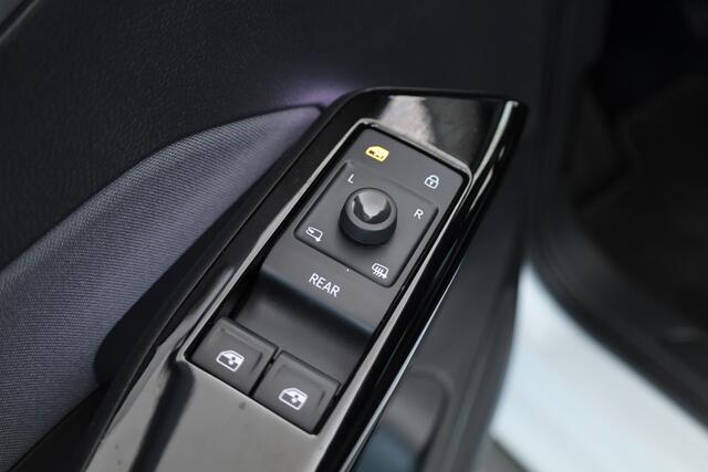 Volkswagen ID.3 Pro 58 kWh | SOH 92% | Adapt. Cruise | Afn. Trekhaak | Apple CarPlay | 19'' | Stoel- Stuurverw.