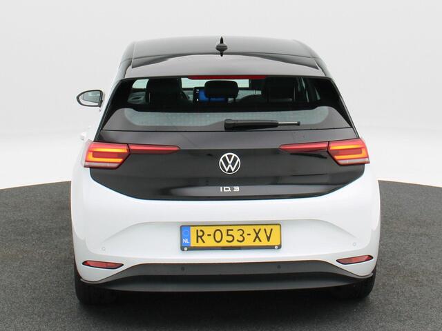 Volkswagen ID.3 Pro 58 kWh 204 Pk | Stoelverwarming | Adaptive cruise | Parkeer Sensoren | CarPlay | Navigatie | Climatronic | 18 Inch | 61.310 Km !!
