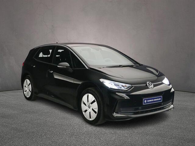 Volkswagen ID.3 Pure Oranje Edition 170pk Automaat Adaptive cruise control, LED koplampen, Navigatie, Parkeersensoren, Stuurwiel verwarmd, App connect, Stoelverwarming