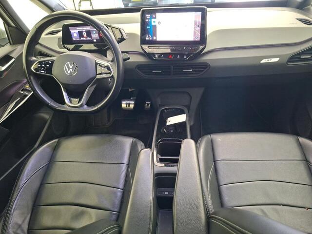 Volkswagen ID.3 First Plus 58 kWh / AUTOMAAT/ VOL LEDER/ TREKHAAK/ NAVI/ CLIMATE/ STOELVERWARMING/ PARK. SENSOREN + CAMERA