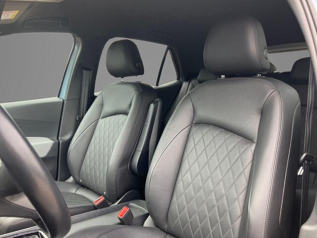 Volkswagen ID.3 Pro Business 58 kWh / 204pk · Leder · Stoelverwarming · Navigatie · Camera + Parkeersensoren · Apple/Android Car Play ·