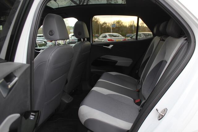 Volkswagen ID.3 First Max 58 kWh / SOH 93% / Full option! / Panoramadak / Camera / Head-up / Keyless / 20'' / ACC / Dodehoek / Elektr. stoelen / Massage / Navigatie / Stuurverwarming