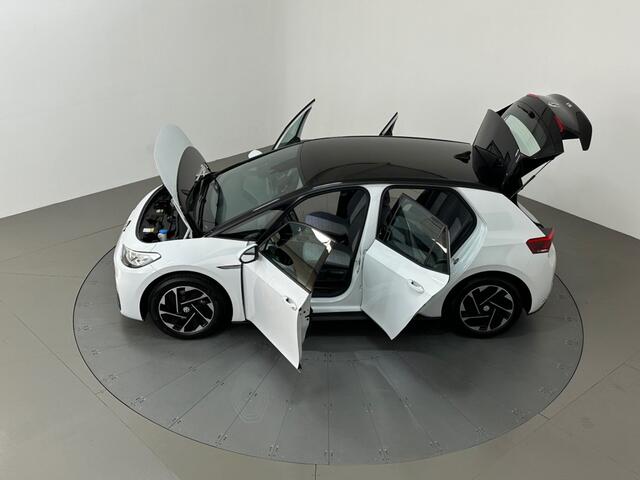 Volkswagen ID.3 PRO 58 KWH S Gletscher White metallic / Zwart Dak