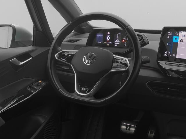 Volkswagen ID.3 First 58 kWh | CAMERA | ADAPTIVE | STOEL- EN STUURVERW.